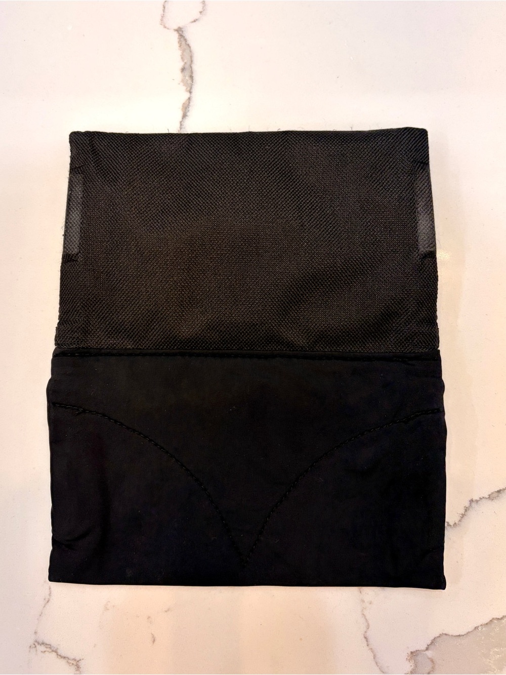 Running Buddy Pouch - Picture 4 of 6